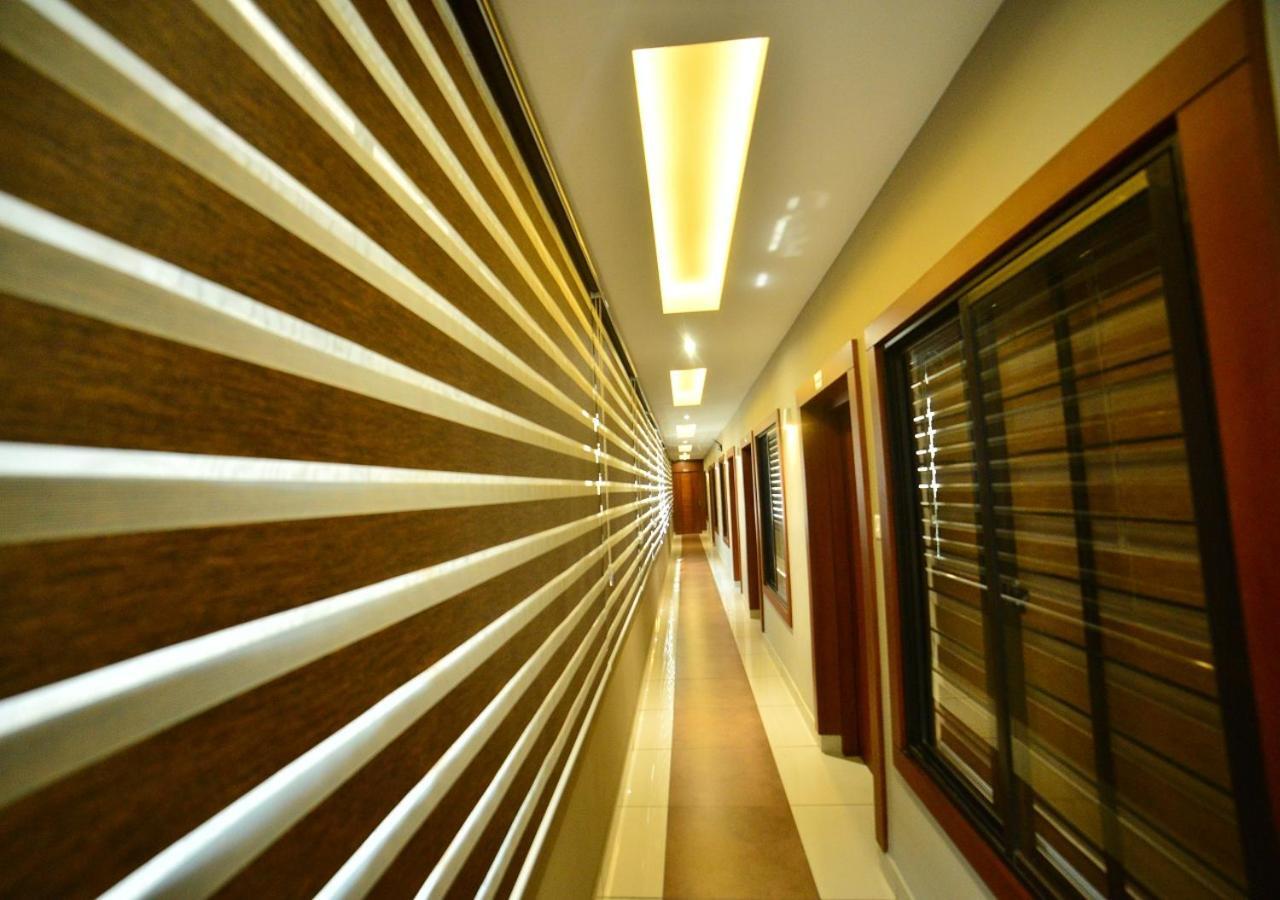 Hotel Priya Kottakkal Exterior foto